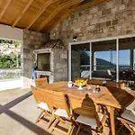 Elegant In With Private Pool Villa *