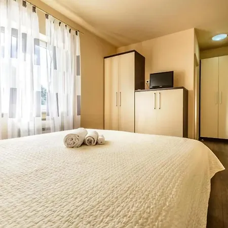 Vila Elegant In With Private Pool Dubravka