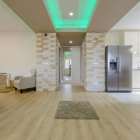 Elegant In With Private Pool * Dubravka