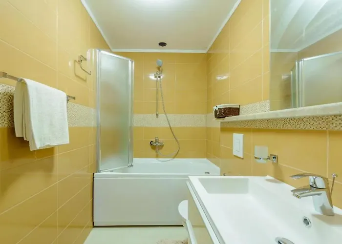 Villa Elegant In With Private Pool