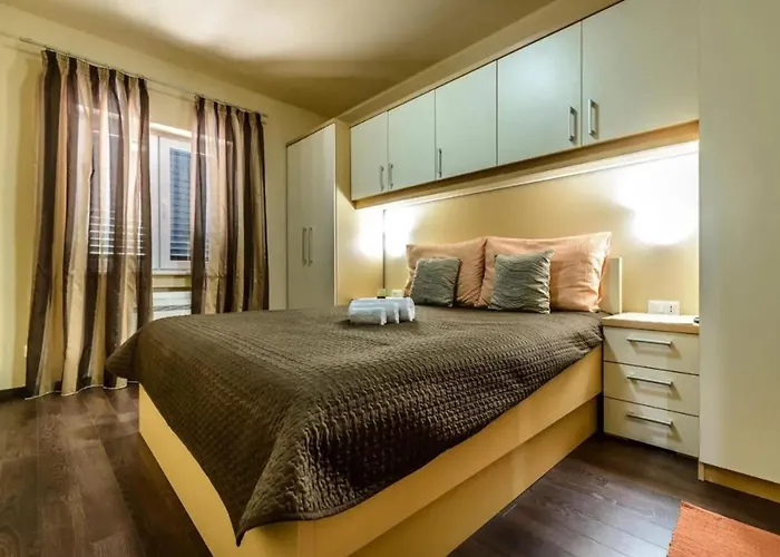 Elegant In With Private Pool