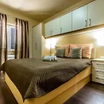 Elegant In With Private Pool