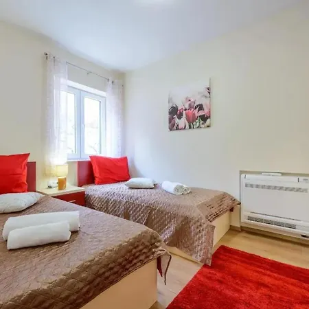 Elegant In With Private Pool Dubravka