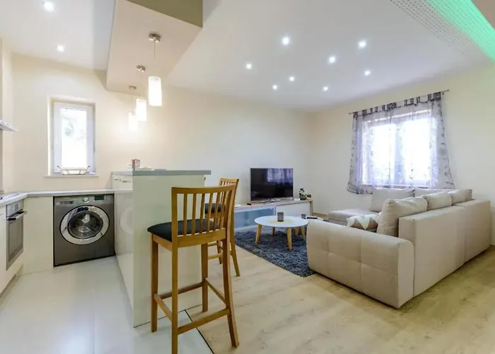 Elegant In With Private Pool * Dubravka