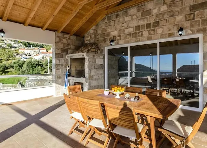 Elegant In With Private Pool Villa *