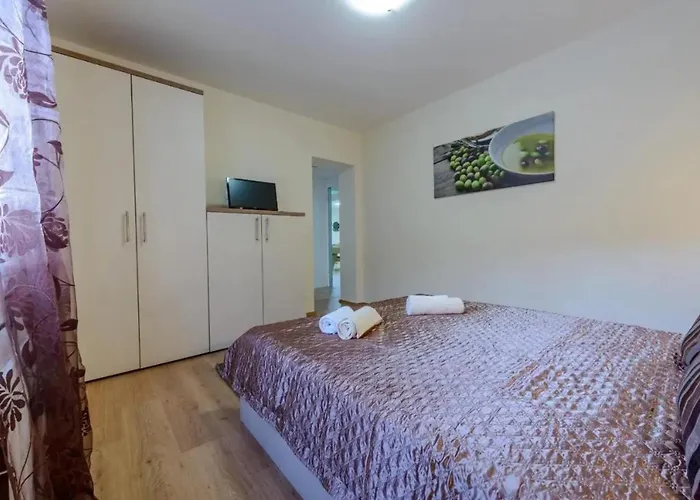 Villa Elegant In With Private Pool