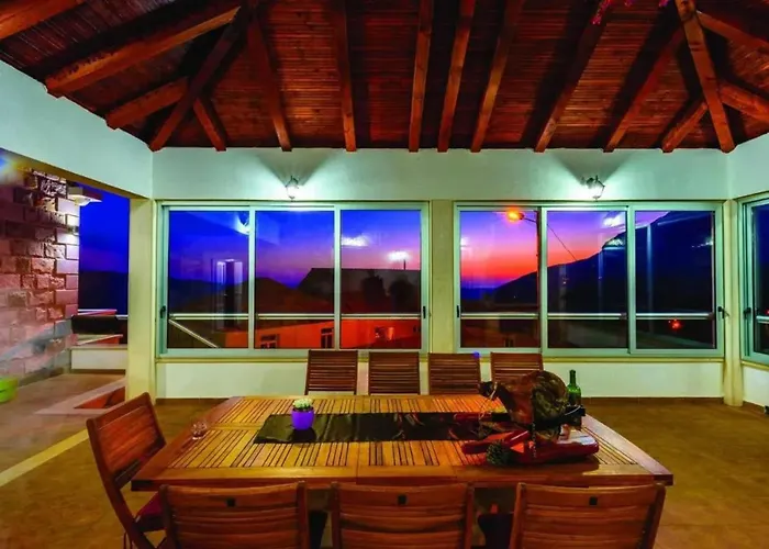 Elegant In With Private Pool *