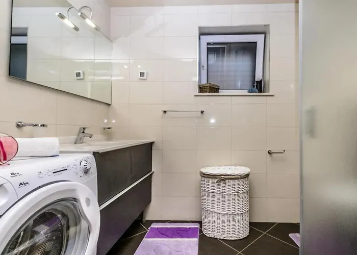 Elegant In With Private Pool Villa