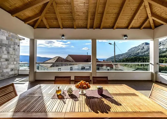 Villa Elegant In With Private Pool *