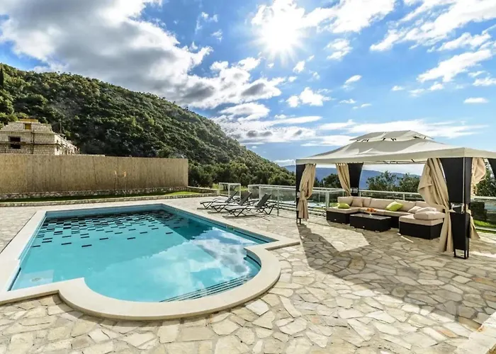 Elegant In With Private Pool فيلة Dubravka